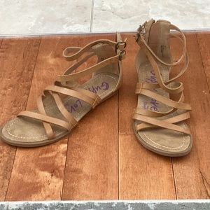 Size 6 tan blowfish sandals